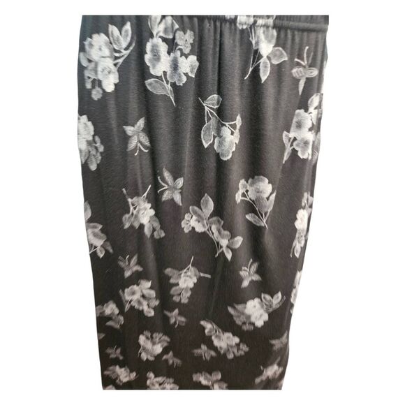 Sag Harbor Black Maxi Skirt Size Small Gray Floral - Picture 3 of 6